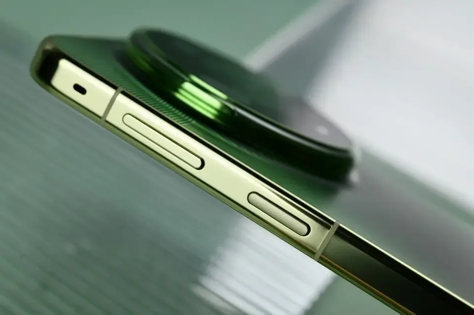 Huawei Mate 90 Pro Max Collector's Edition namoyish etildi — 2-rasm