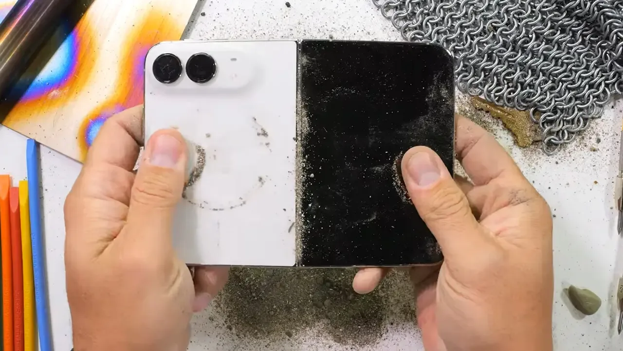 iPhone Duo smartfoni chidamlilik sinovidan o'ta olmadi — 3-rasm