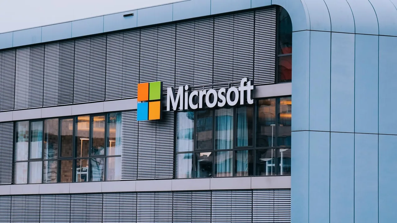 Microsoft 60 ming xodimiga ixtiyoriy ravishda ishdan ketishni taklif qildi