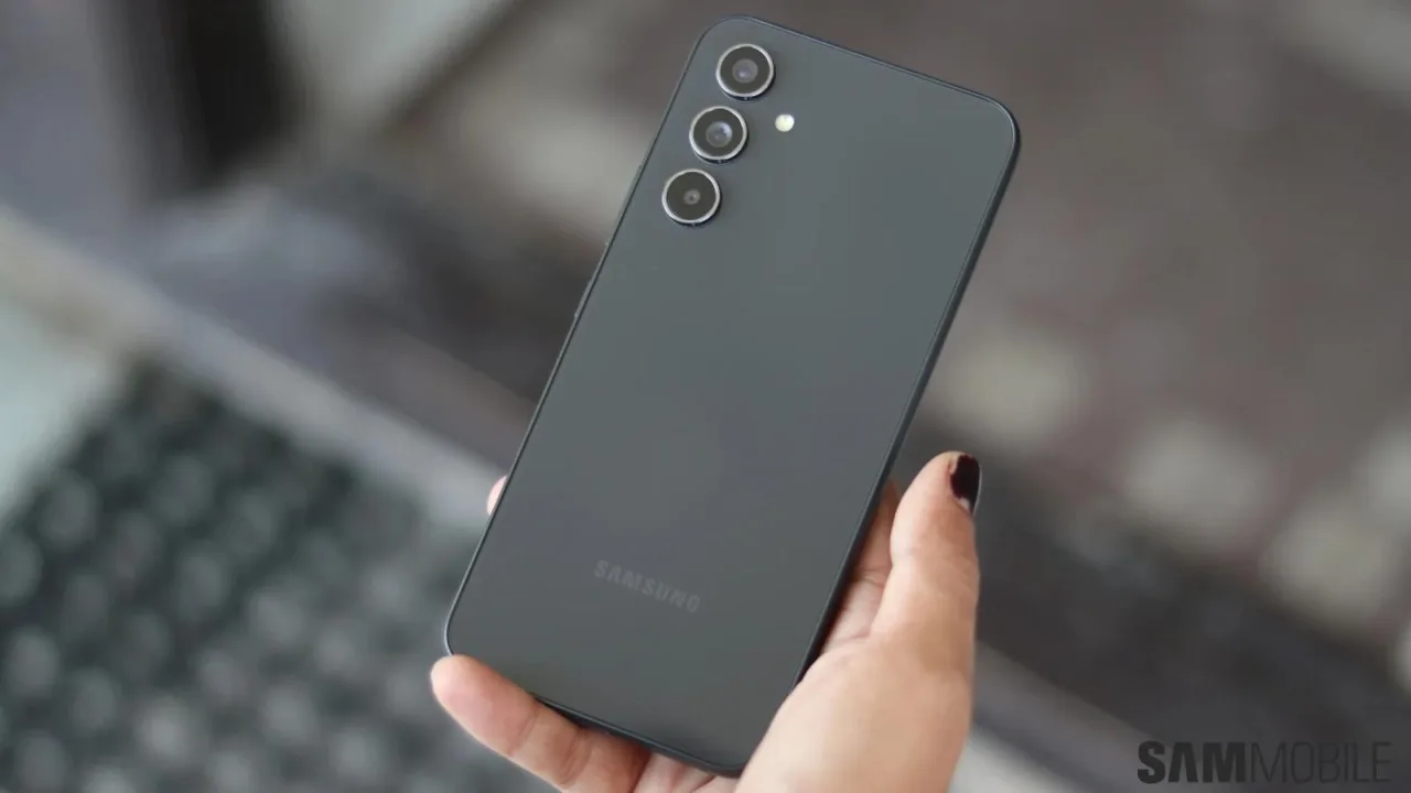 Samsung Galaxy A54 uchun kutilmagan yangilanish chiqdi