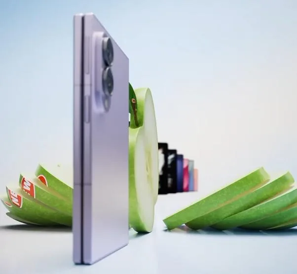 Samsung yangi reklamada Apple'ni ochiqdan-ochiq masxara qildi