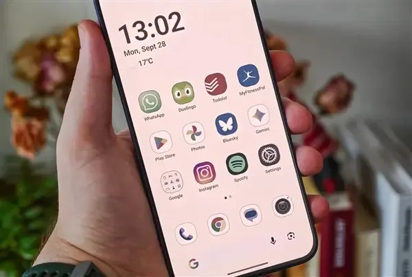 TCL P80 Ultra smartfoni NXTPAPER OLED ekran bilan chiqdi — 3-rasm